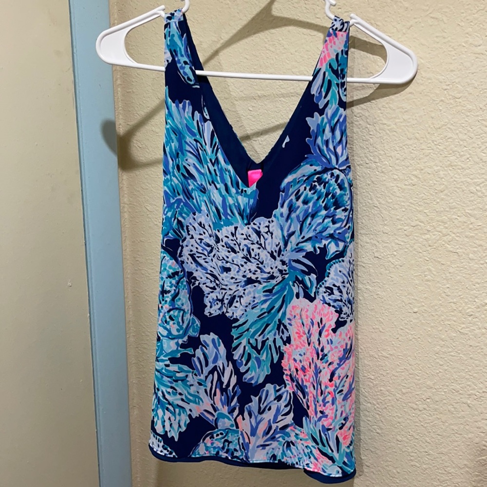 Reversible v neck sleeveless top in navy